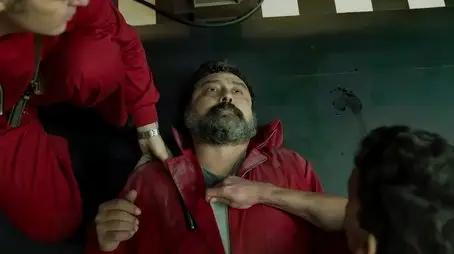 Money Heist Episodi 4